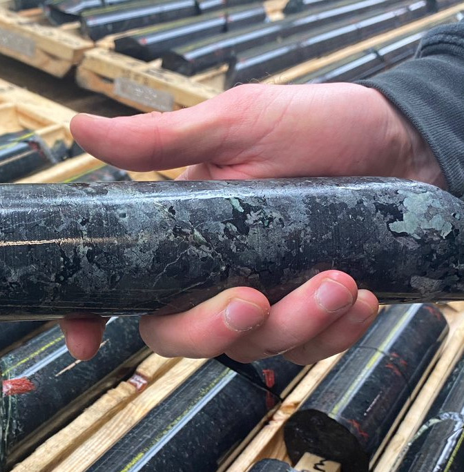 Close Up Core Cropped